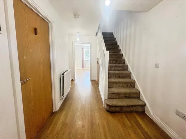 Meer Stones Road, Balsall Common, CV7, photo 3