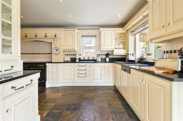 Humberston Avenue, Grimsby, photo 2
