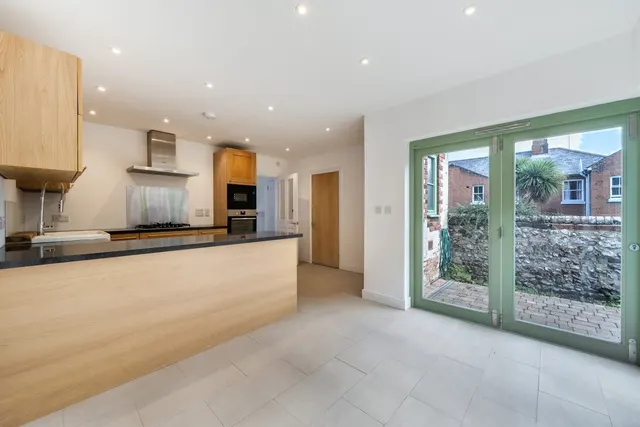 Cross Street, Winchester, SO23, photo 2
