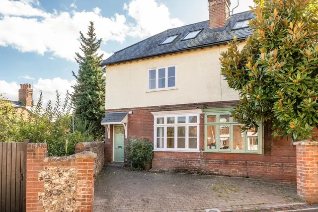 Cross Street, Winchester, SO23, photo 1