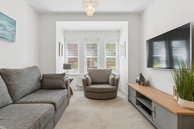 Photo 2 — Butterwick Way, Welwyn, AL6 9GH