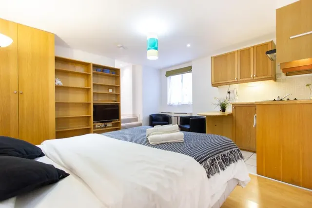 North Gower Street, NW1, photo 3
