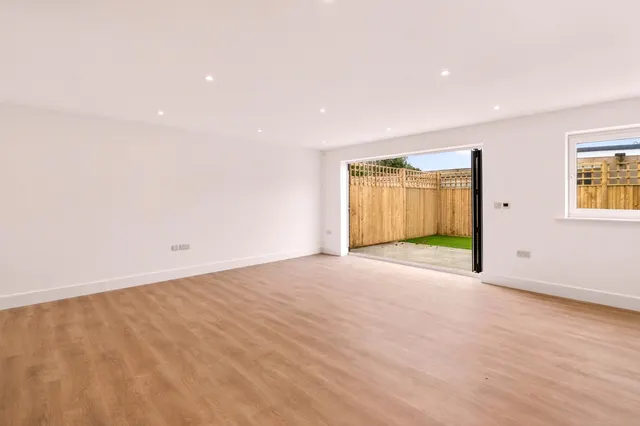 Pavilion Road, Worthing, BN14, photo 2