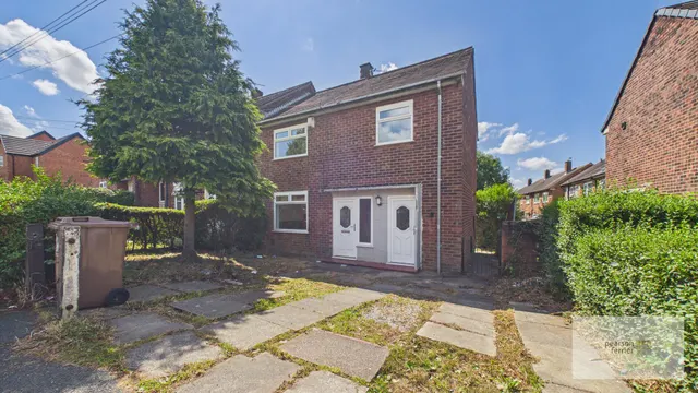 Burnside Crescent, Middleton, Manchester, M24 5NW, photo 1