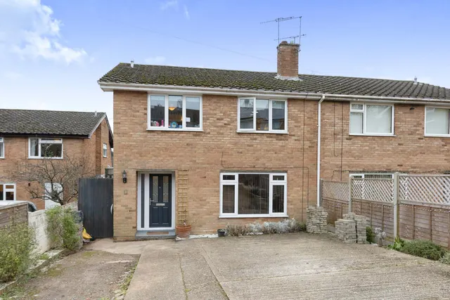 Ash Close, Ash, GU12, photo 1
