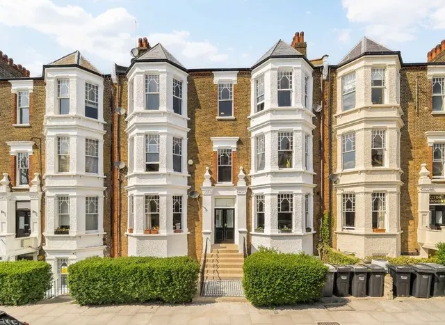 Gondar Gardens, West Hampstead, NW6, photo 1
