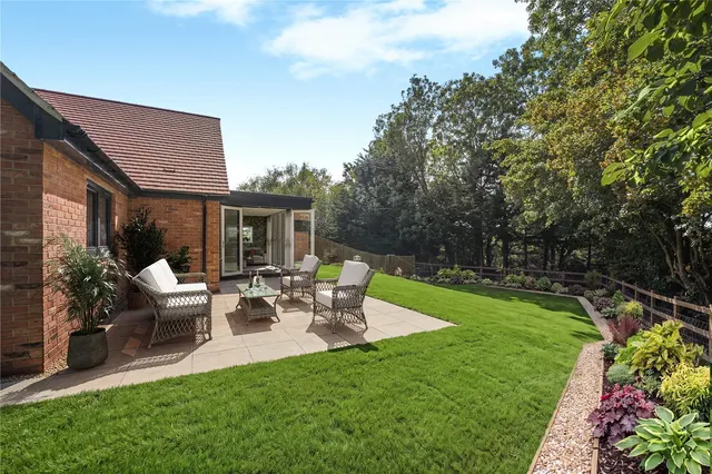 Kidnappers Lane, Leckhampton, GL53, photo 3