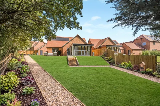 Kidnappers Lane, Leckhampton, GL53, photo 2