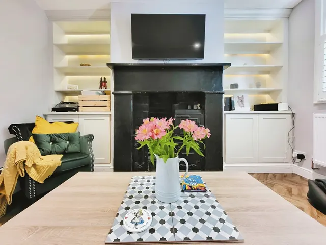 Millgate Lane, Didsbury, M20, photo 3