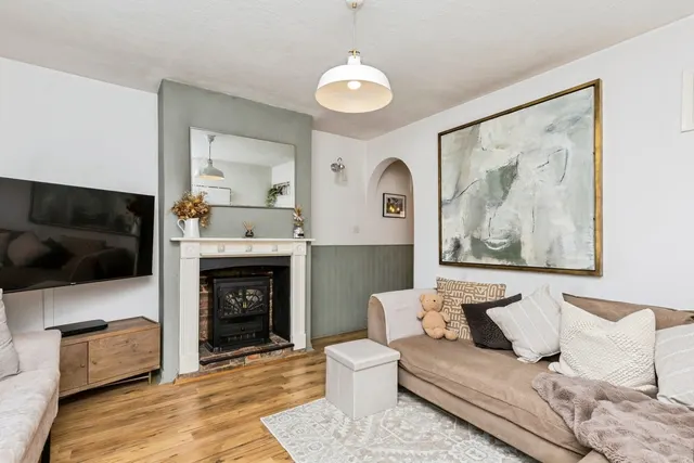 Prospect Place, Crawley, RH11, photo 2