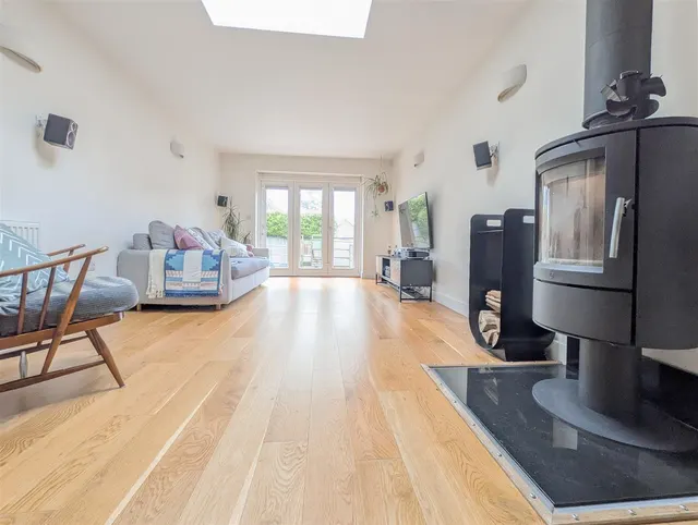 Photo 2 — Hempstead Gardens, Uckfield, East Sussex, TN22 1ED