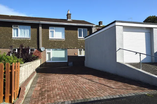 Castlemead Drive, Saltash, Cornwall, PL12