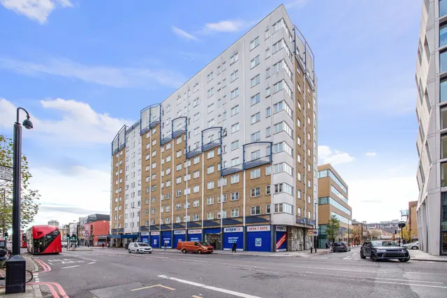 115 Skyline Plaza Building, 80 Commercial Road, London, photo 1