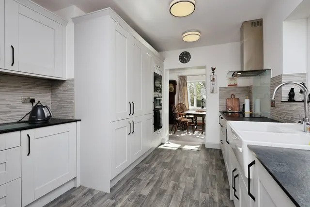 Berwick, Polegate, BN26, photo 3