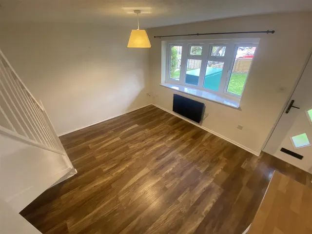 Photo 3 — Condell Close Bridgwater, Somerset TA6 3TT