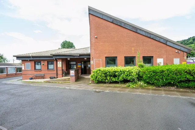 Photo 2 — Dumbarton Road, Milton, Milton, G82 2UA