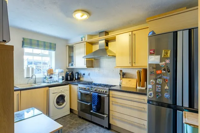 Robin Mews, Loughborough, LE11, photo 3