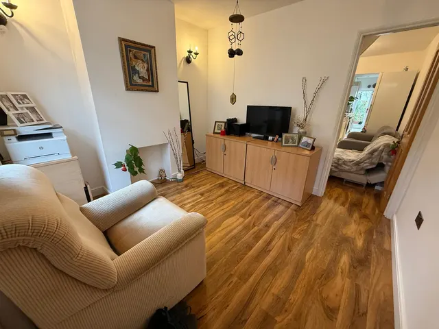 Albert Street, Aylesbury, HP20, photo 2