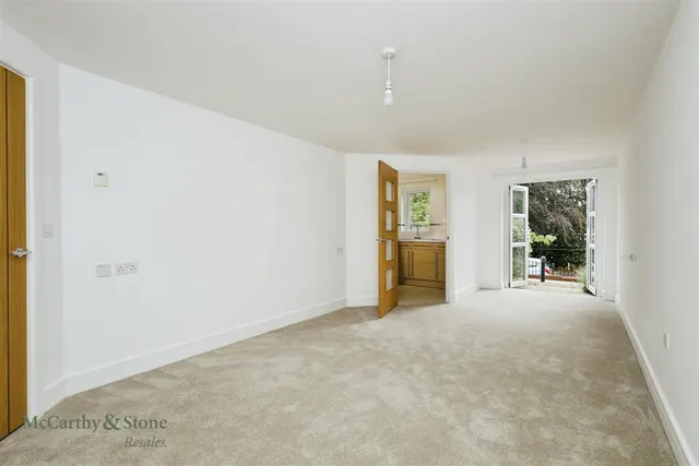 Mutton Hall Hill, Heathfield, TN21, photo 2