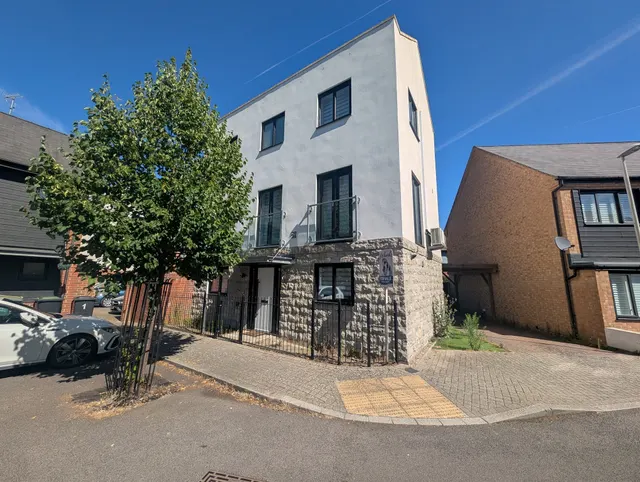 Hawley Drive, Leybourne, West Malling, photo 1