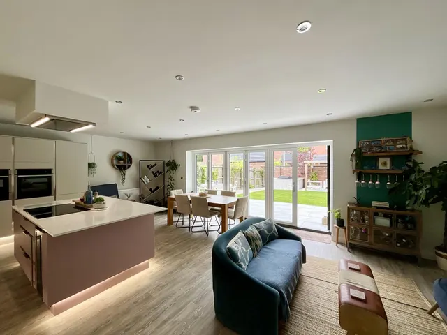 Blackburn Close, Nottingham, NG4, photo 3