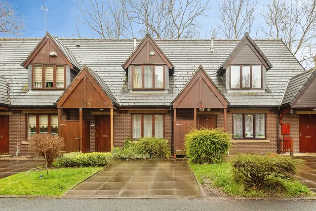 Kirkman Close, Gorton, Manchester, M18, photo 1