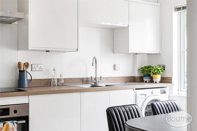 Railton Road, Guildford, GU2, photo 2
