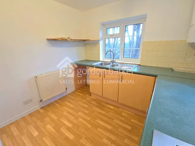 Photo 3 — Orchard Mount, Ringwood, BH24 1HW