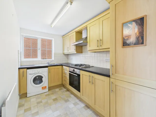 Photo 2 — Worting Road, Worting, Basingstoke, RG22