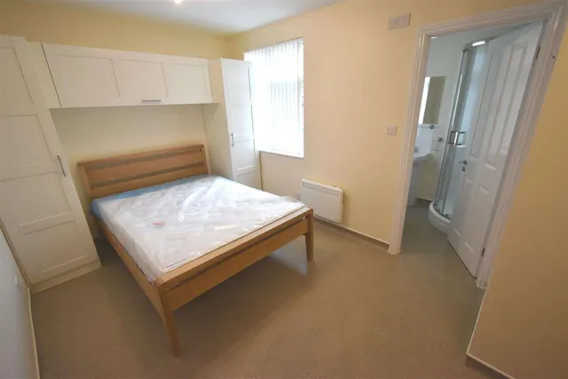 Highfield Road, Dartford, DA1, photo 2