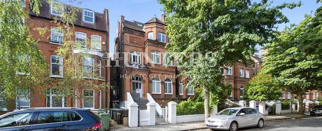 Greencroft Gardens, London, NW6, photo 1