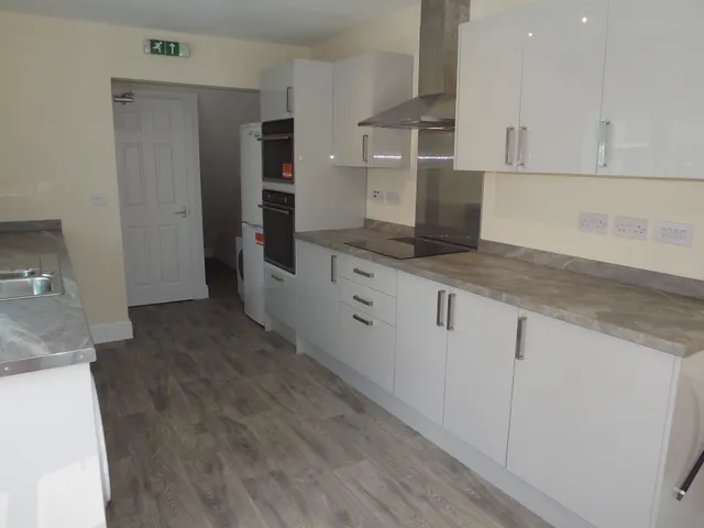 Gloucester Road, Horfield, BS7, photo 3