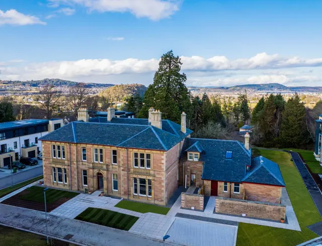 Photo 2 — Drummond Hill, Inverness, Highland, IV2 4JZ