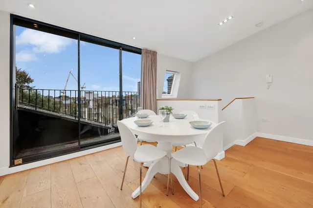 Chalcot Road, Primrose Hill, NW1, photo 3