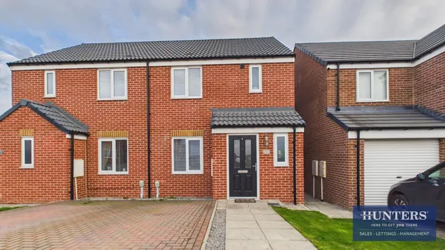 Baneberry Drive, Silksworth, SR3, photo 1