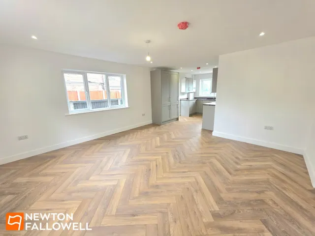 Southwell Road East, Rainworth, NG21, photo 2