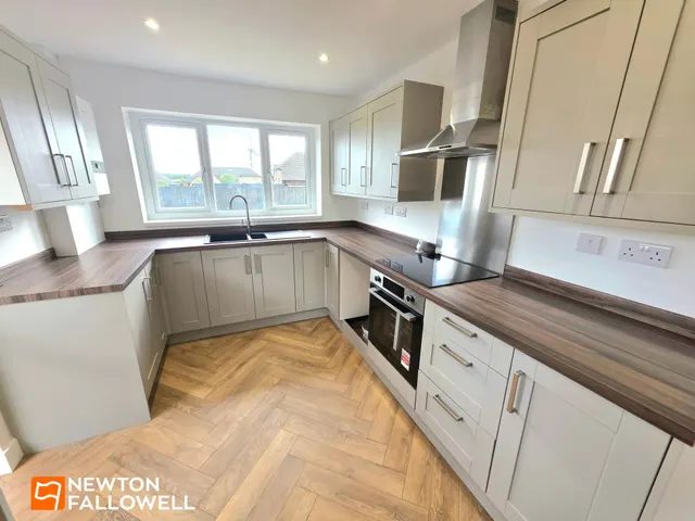 Southwell Road East, Rainworth, NG21, photo 3