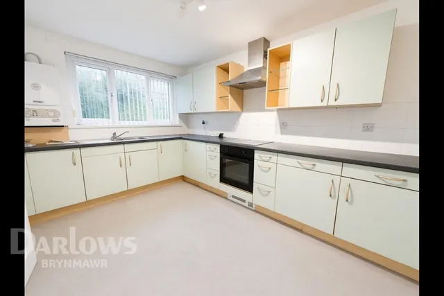 Bronhafod Street, Brynmawr, photo 2