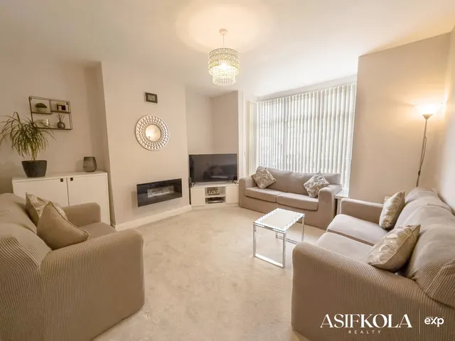 Photo 2 — Fentham Road, Aston, Birmingham, B6 6AA