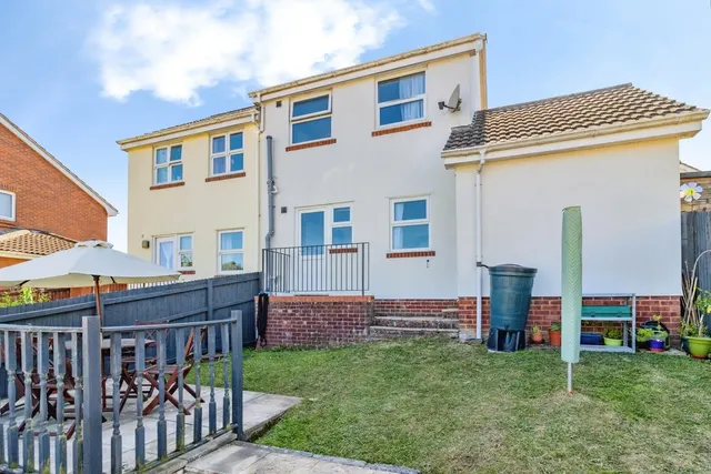 Kings Coombe Drive, Kingsteignton, TQ12, photo 2
