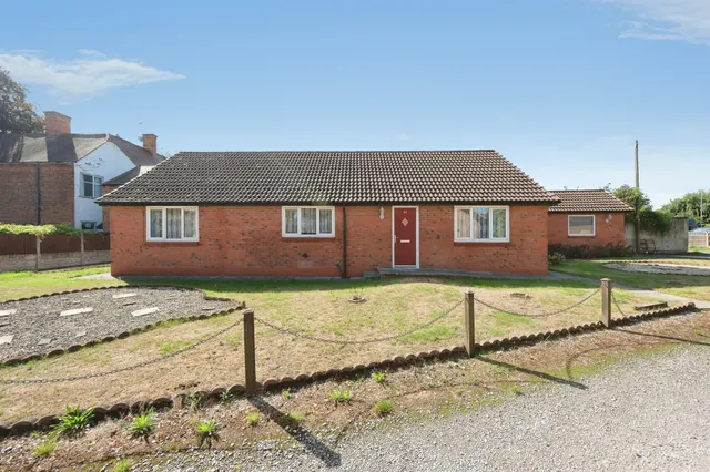 Park Lane, Castle Donington, DE74, photo 1