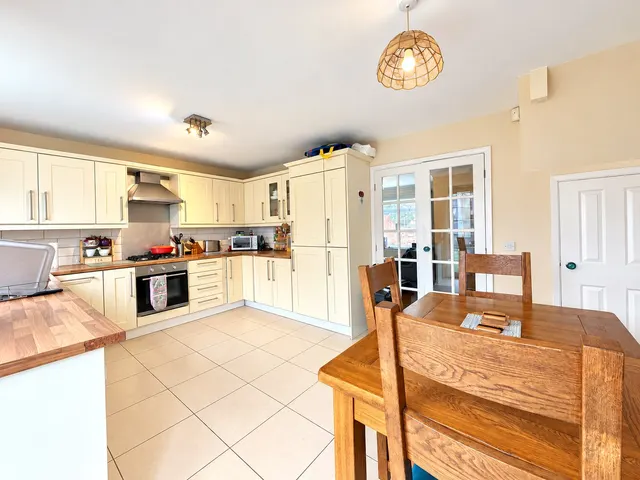 Hinderton Close, Tranmere, CH41, photo 3