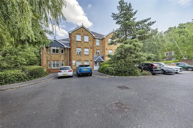Kings Road, Richmond, TW10, photo 2