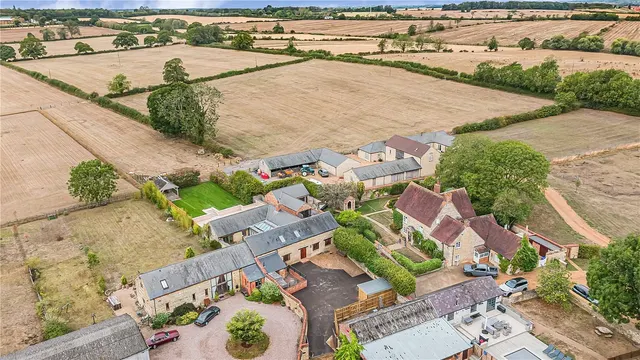 Careys Road, Pury End, NN12, photo 2