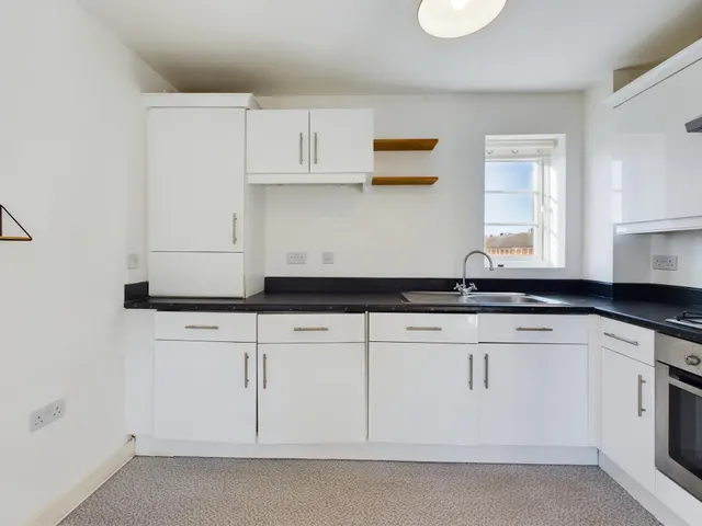 Phoenix Place, Great Sankey, WA5, photo 3