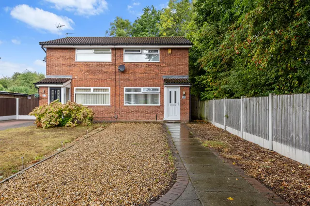 Colwyn Close, Callands, Warrington, WA5 9SL, photo 1