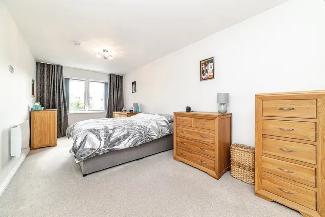 London Road, Basingstoke, RG21, photo 3