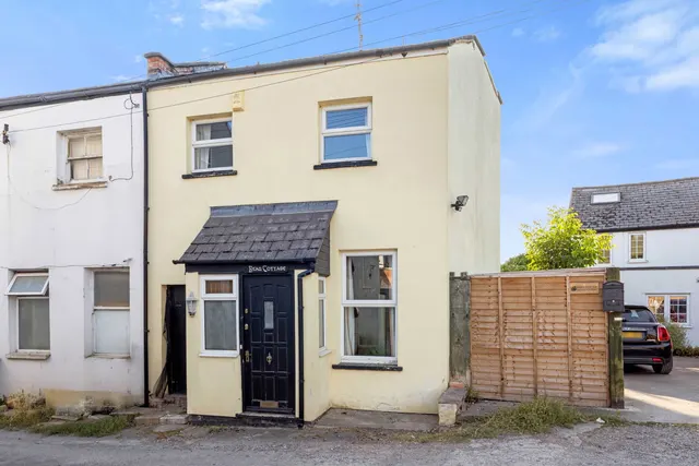 London Road, Cheltenham, GL52, photo 1