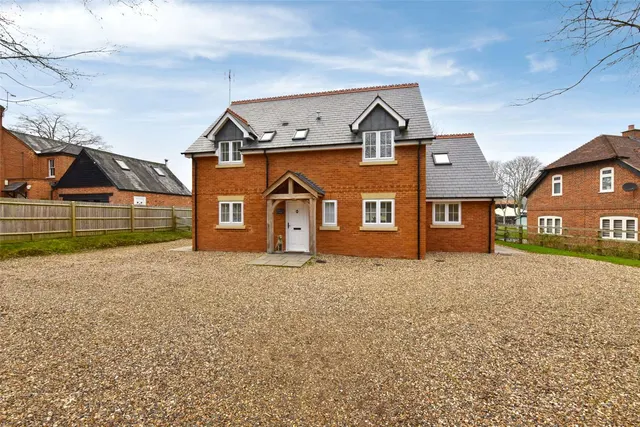 Binfield Heath, Henley-on-Thames, Oxfordshire, RG9 4JT, photo 1