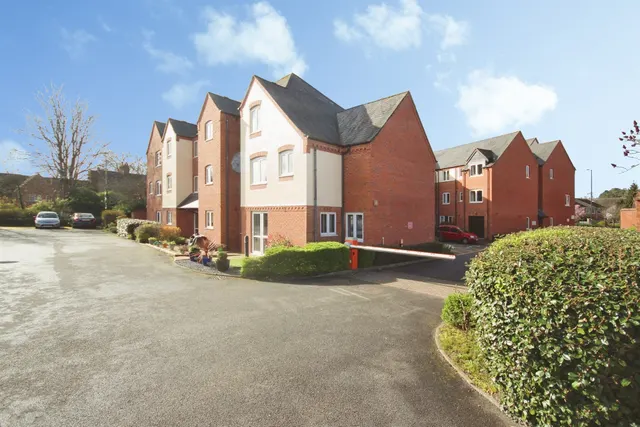 Coventry Road, Warwick, photo 1